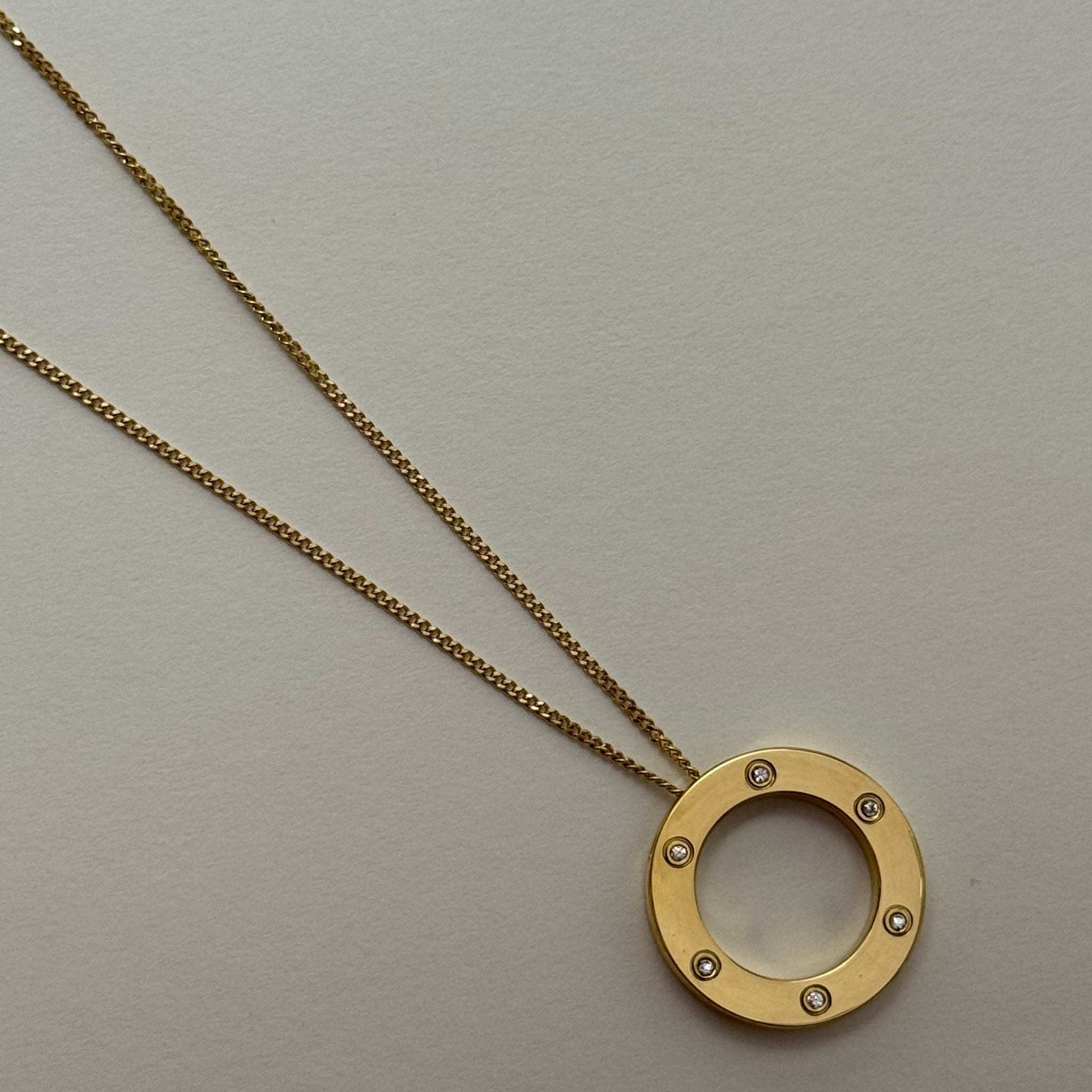 Cartie’r Circle Necklace