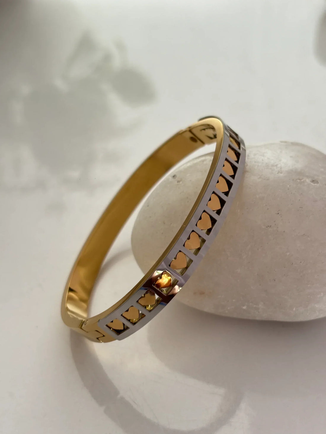 Gleam Mini Heart Bangle