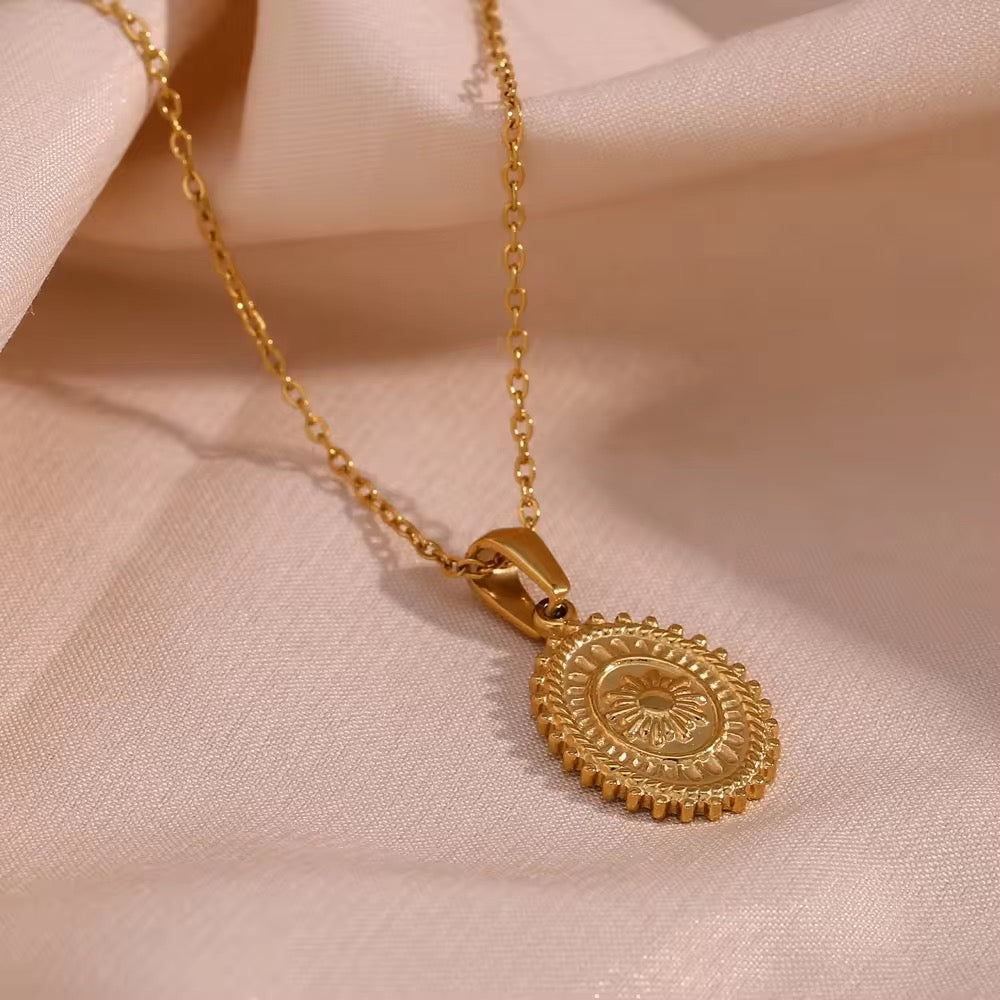 Vintage Evelyn Necklace