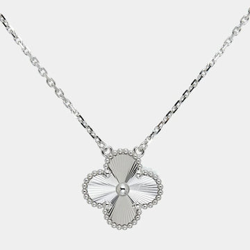 Silver Clover Necklace