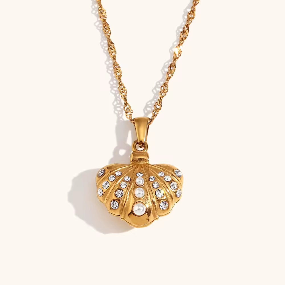 Gold Shell Pearl Necklace