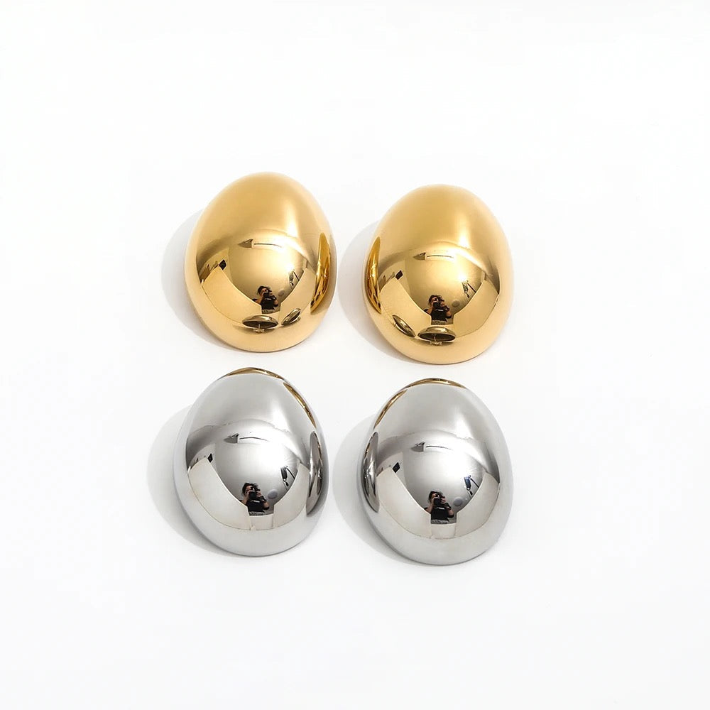 Large Smooth Oval Studs
