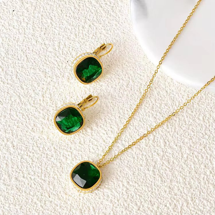 Emerald Square Gold Set