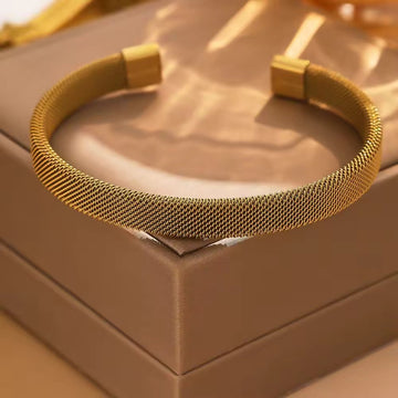 Juliet Open Bangle