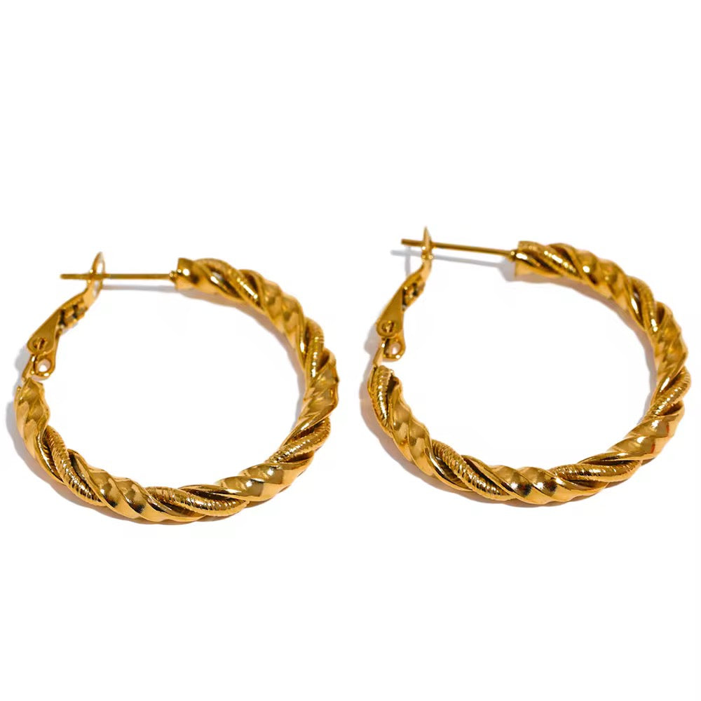 Tabi Round Hoops