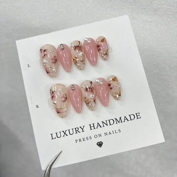 N04 Floral Pink Nails Set