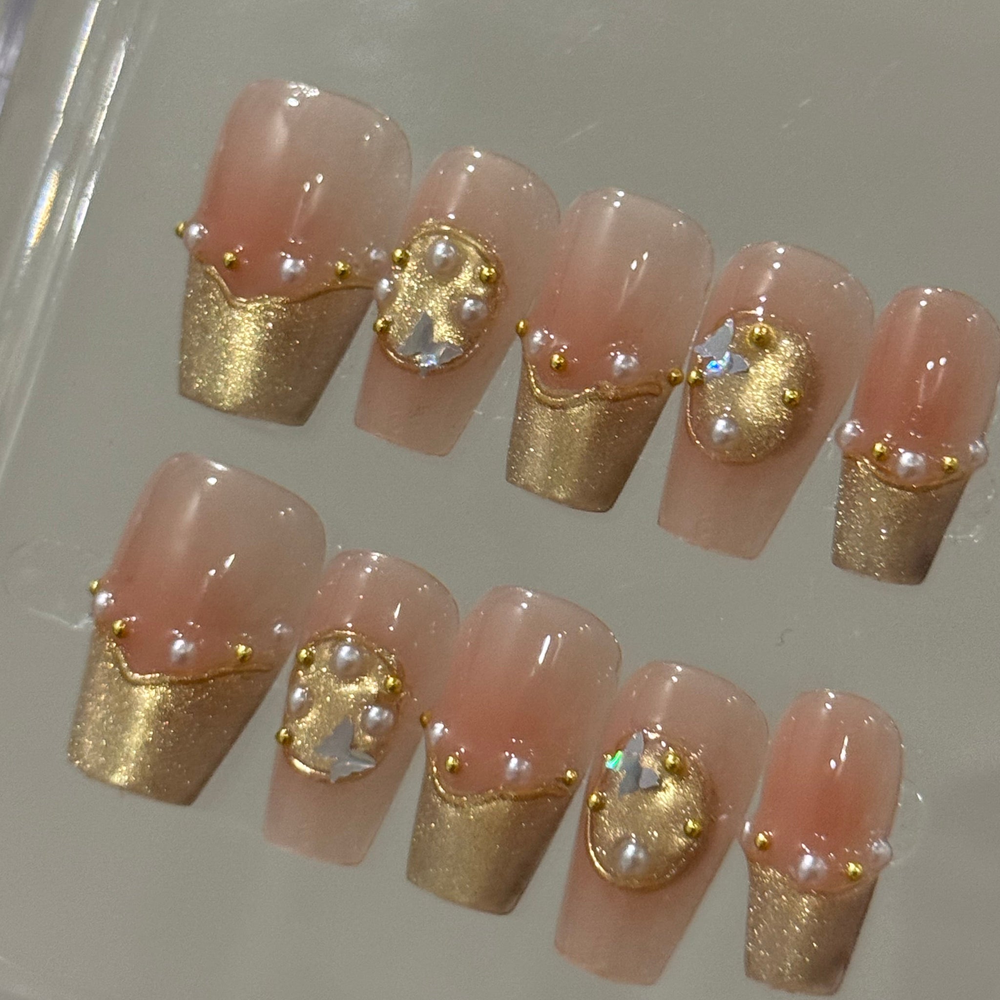 N19 Gold Sands Nails Set