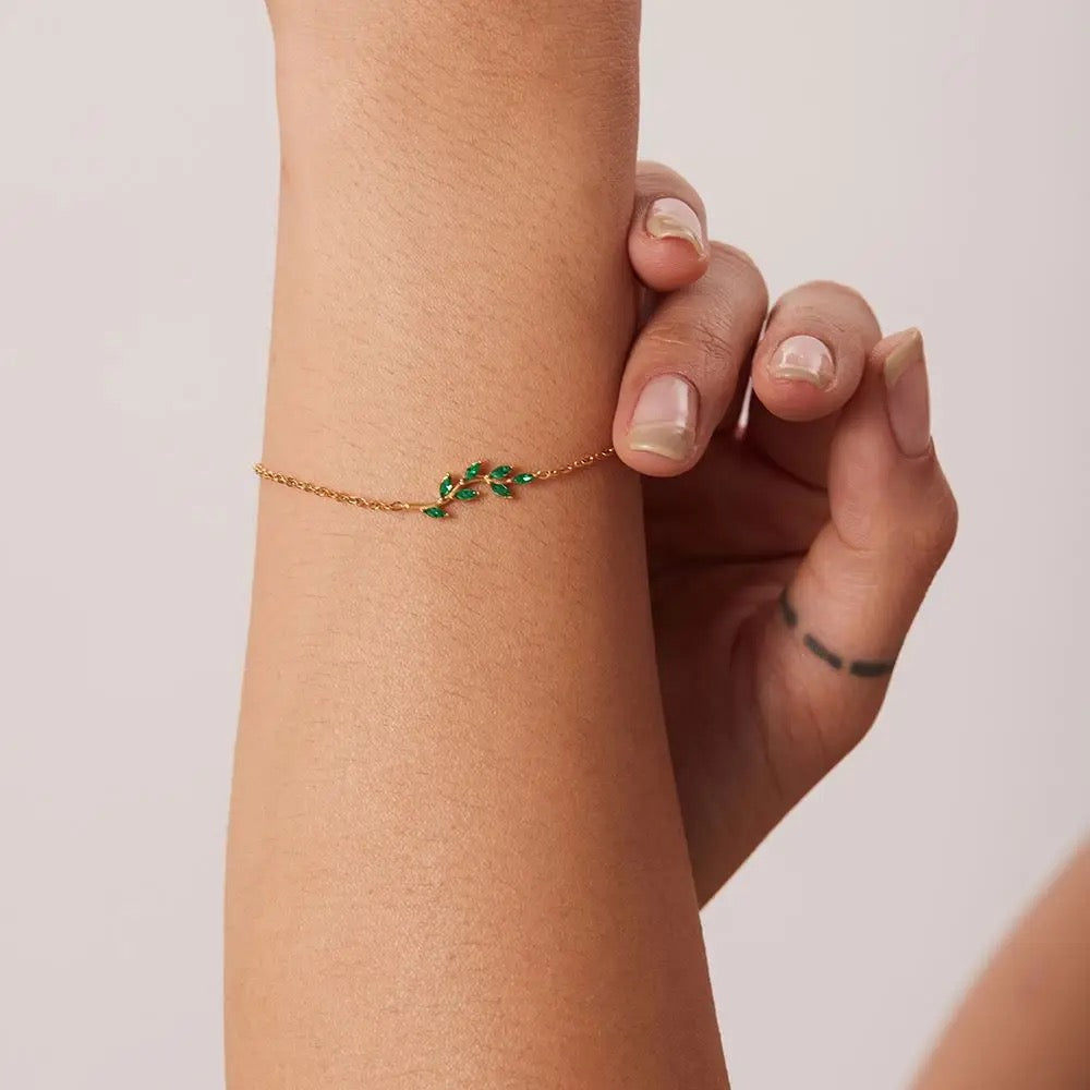 Green Dainty Branch Bracelet