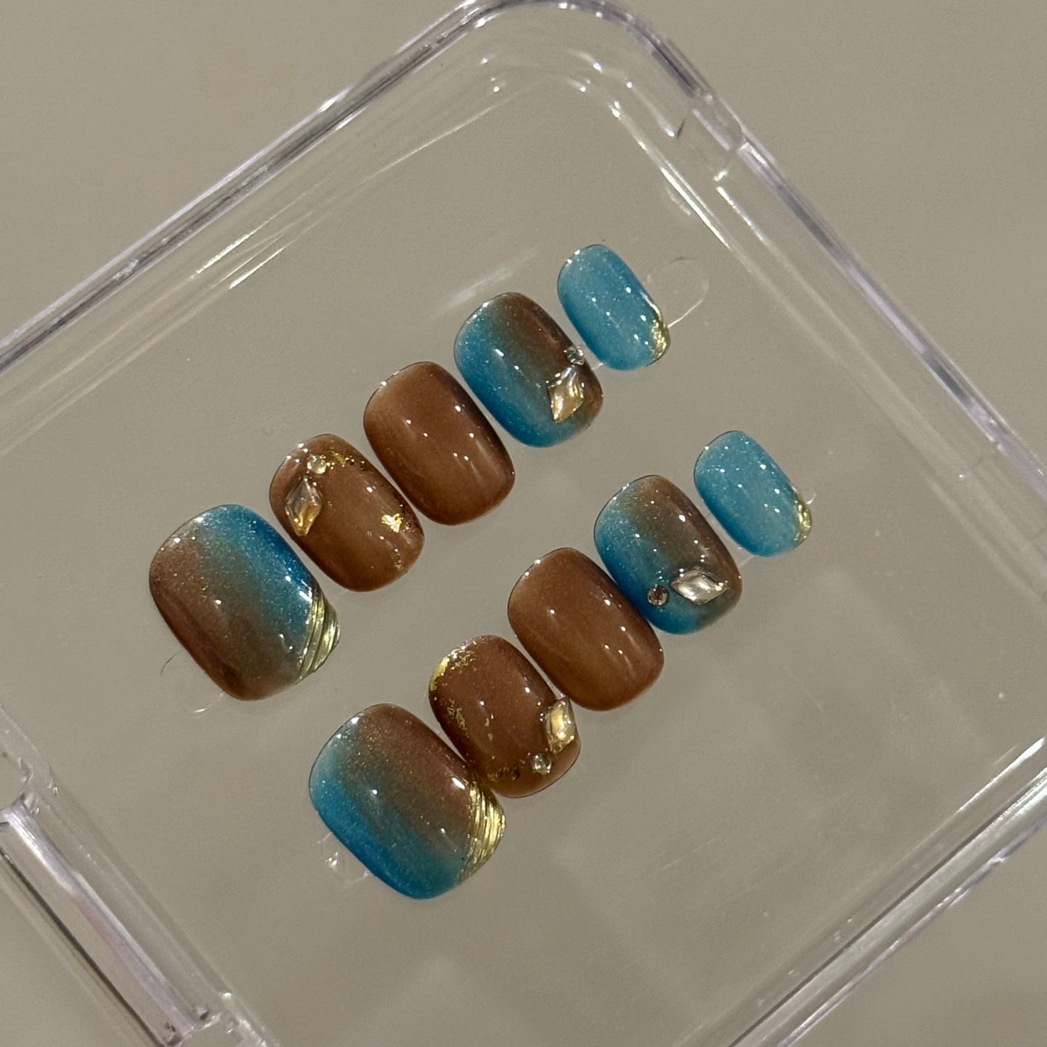 N28 Blue Brown Sparkle Nails