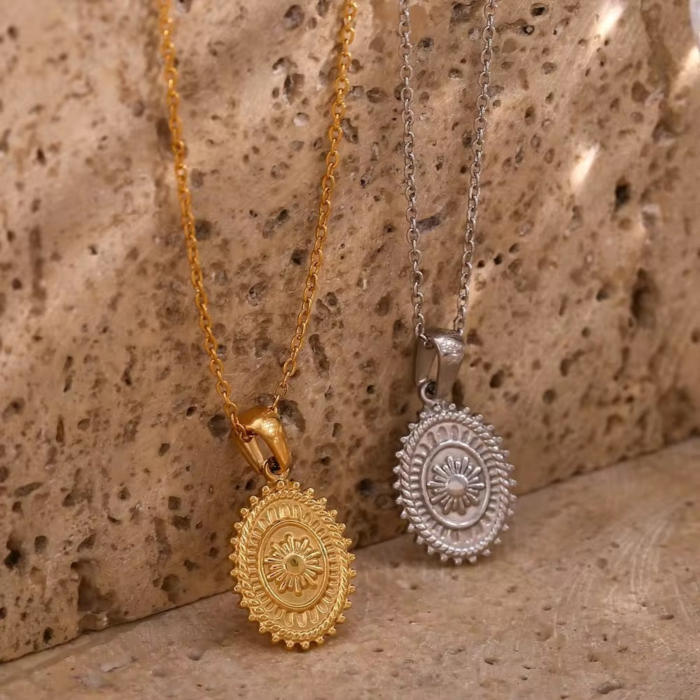 Vintage Evelyn Necklace