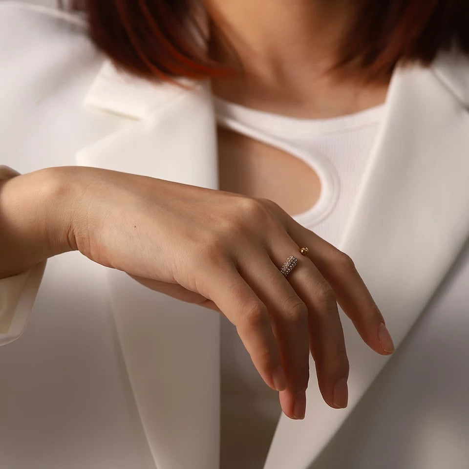 Charm CZ Ring (Adjustable size)