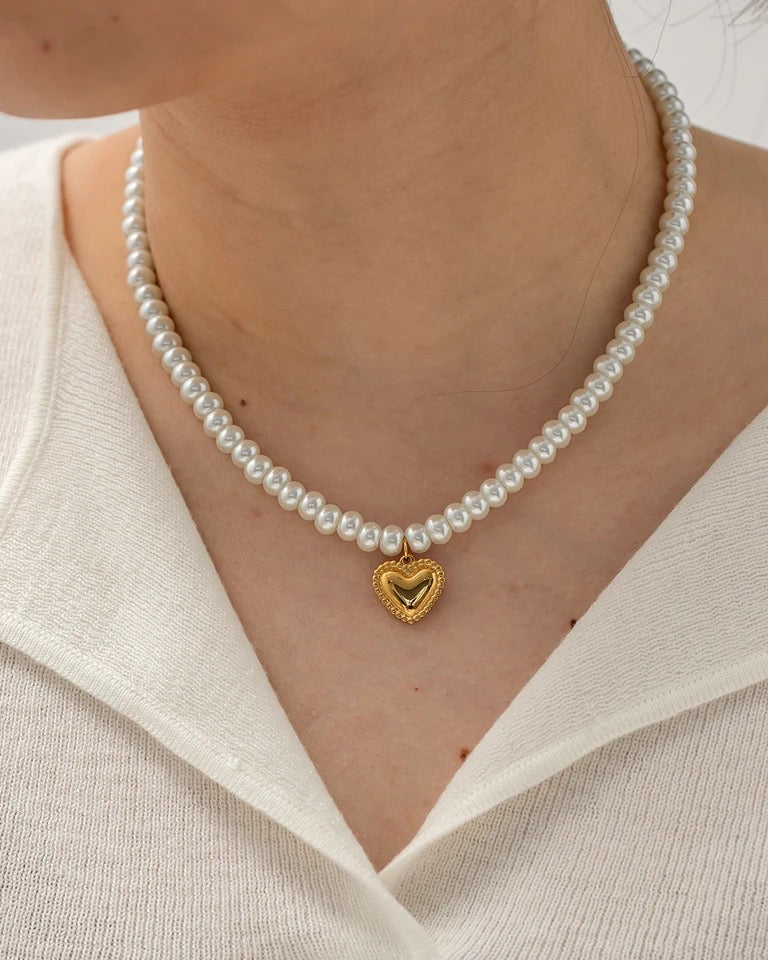 Natural Pearl Gold Heart Necklace